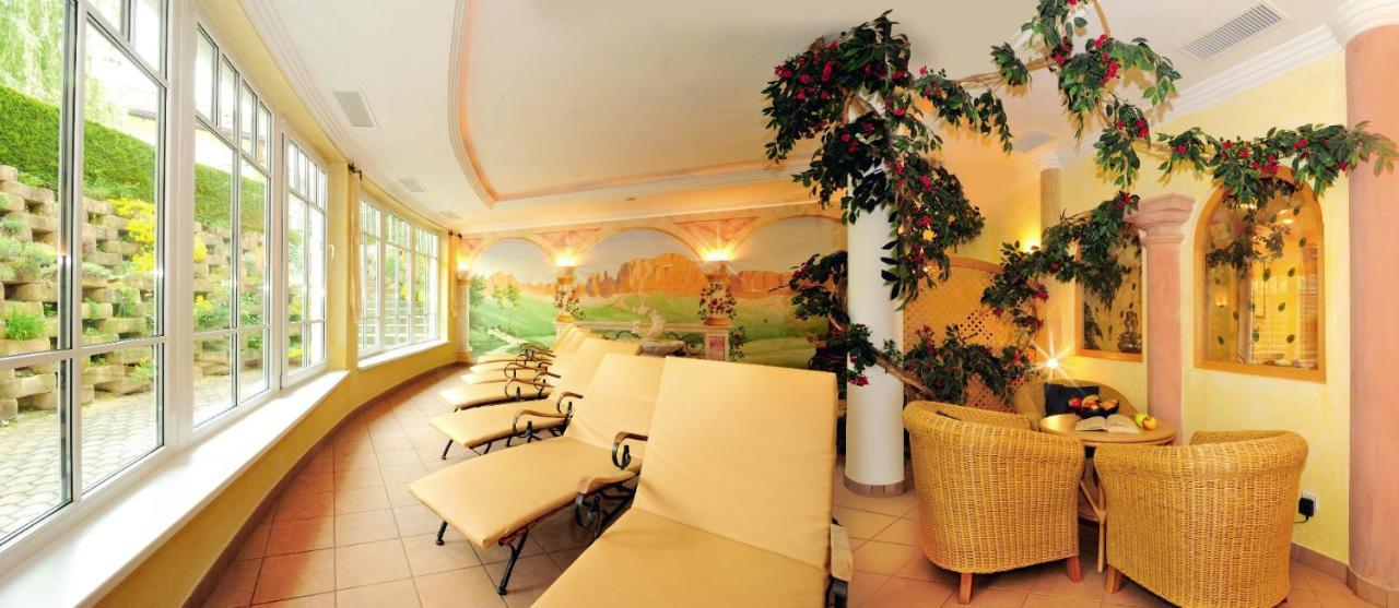 Hotel Floetscherhof Natz-Schabs Luaran gambar